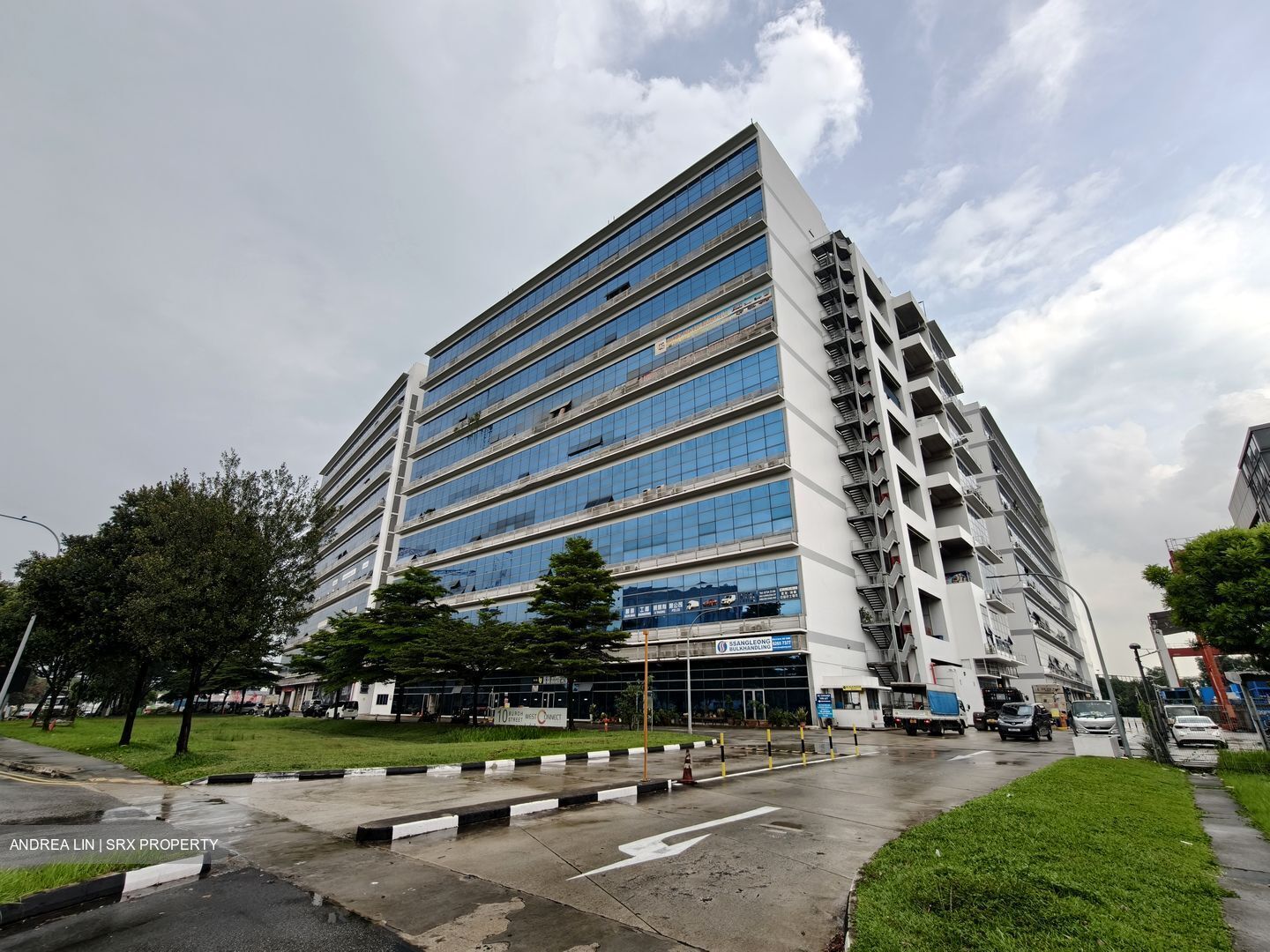 West Connect Building (D22), Factory #553857691